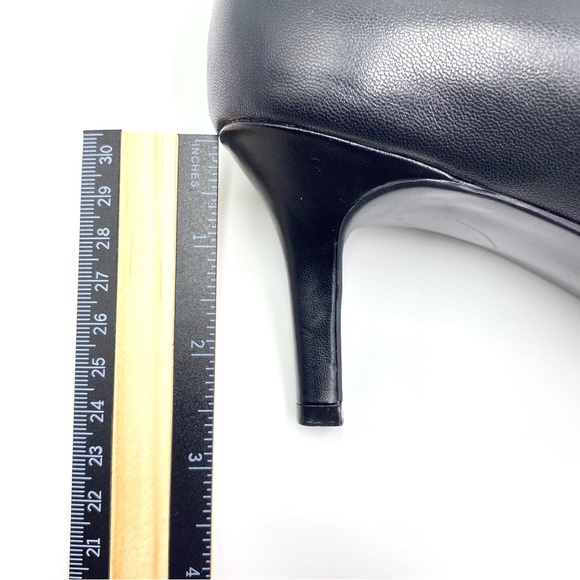 9 NARROW Naturalizer Womens Everly Black Leather Point Toe Heels Pumps Shoes - Picture 13 of 13
